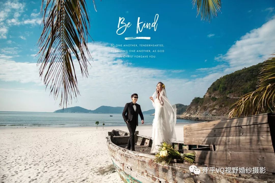 婚纱照选服装_婚纱选好看照场景衣服怎么选_婚纱照选衣服还是场景好看