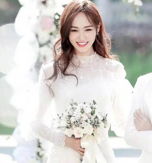 婚纱英伦外景照风格图片_外景婚纱照英伦风_婚纱照英伦风格图片